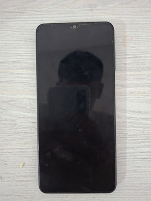 Samsung galaxy A12 holati ideal xotira 32 pul zarur sotilayapti