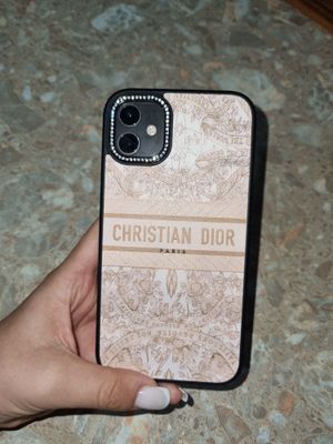 Iphone 11 сотилади холати идиал янгидек кизим ишлатган ранги кора