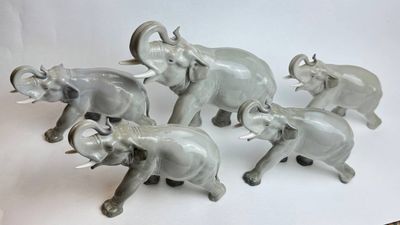 Фарфоровая статуэтка снрвй слон ЛФЗ