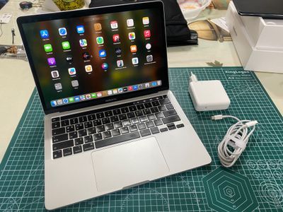 MacBook Pro M1 8gb 256gb