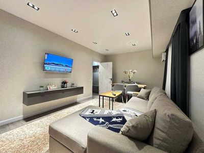 Аренда квартиры Ц-5 — 2 комнаты, современный дизайн, метро рядом