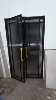 Loft surma eshiklar