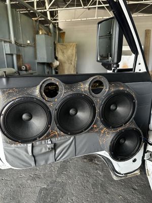 Silvestr 20 cm sotiladi 90$ dan