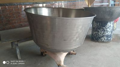Nerjivika qozon stol moyka sotiladi