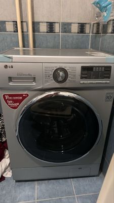 Стиральная машинка LG своя
