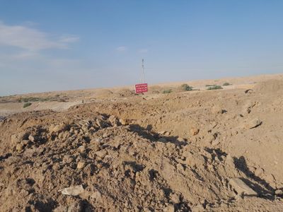 Тахиаташ районы масатряд авилинда жайласкан жай орин сатилады .