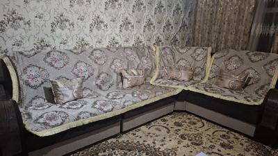 Мебел - диван уголовой