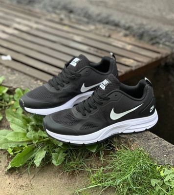 Nike Zoomx .