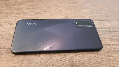 Vivo v2027 4/64