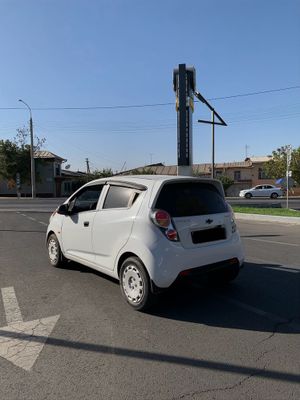 Spark sotiladi.