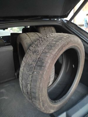 Rotalla зимние шины 265/45 R20 сотилади