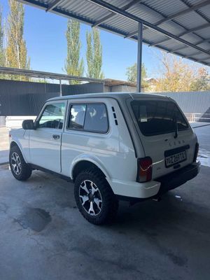 Продается авто Нива