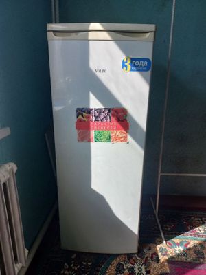 Продам морозилку volto