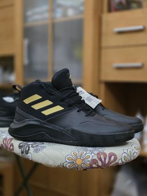 Продам Adidas own the game