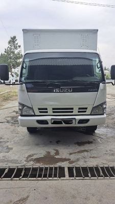 Isuzu sotiladi ishlab chiqarilgan yili 2016 yurgani 617000km yurgan
