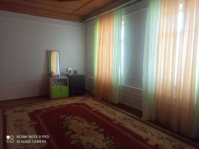 Ховли сотилади куйлук дахасида