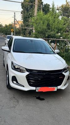 Onix Premier 2 turbo Sotiladi