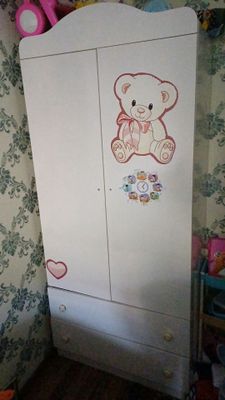 bolalar shkaf va krovati