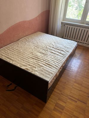 Кровать 2х спальная в норм состоянии