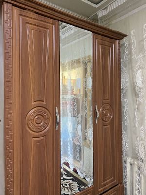 Shkaf mebel sotiladi