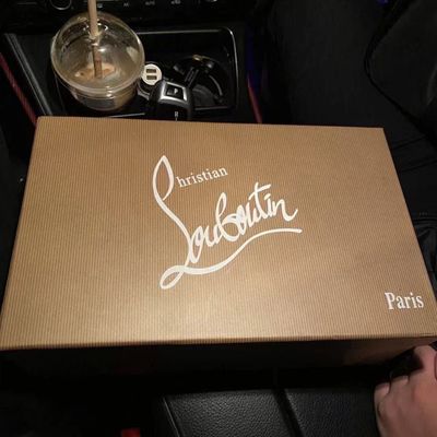 Louboutin (лабутены)