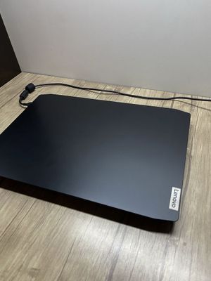 Lenovo Noutbuk srochni sotiladi
