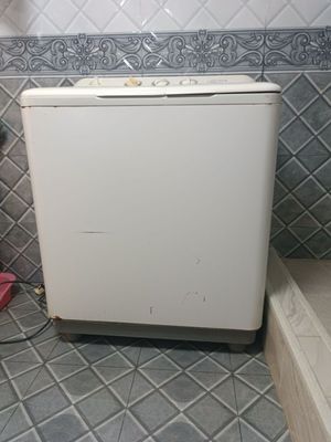 Продам стиральную машину Б/У. НЕ ДОРОГО !