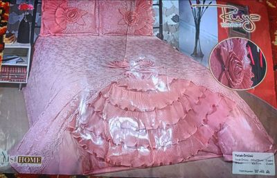 нарядное пакривало для спальни