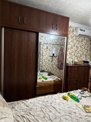 шкаф сотилади холати зор