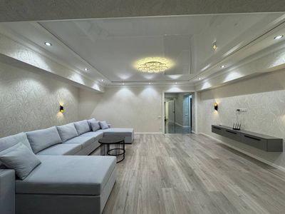 3-комнатная квартира, 114 м², Яккасарайский район, м. Космонавтов