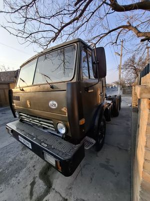 Kamaz tiyagach 1987 yil