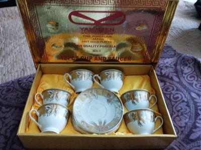Сервиз из 6-ти чашек и блюдец
