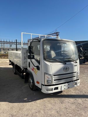 Автофургон Бортовой FAW Tiger VR (7,6 м²), 1041