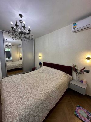 Квартира 2 комнатная/Юнусабадский р-н Ц-6/Свердловская плани-ка. 102*
