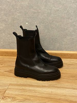 Кожаные ботинки zara