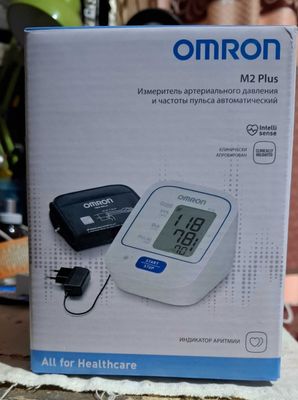 Продается тонометр Omron M2 plus