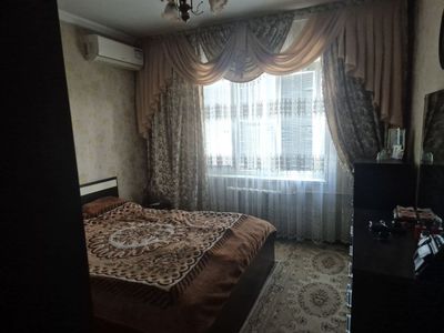 Продается 3-комнатная квартира, 3-й микрорайон, Наманган