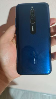Xiaomi Redmi 8 4/64 gb telefon sotiladi