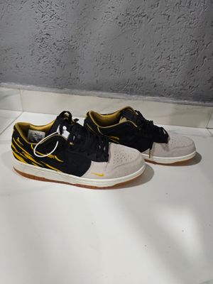 кроссовки Nike