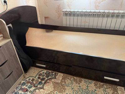 1 mx 2 m lik 1 kishilik juda sifatli krovat