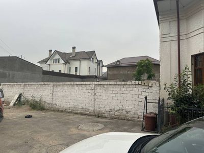 6 соток в Старой махалле Амира Темура