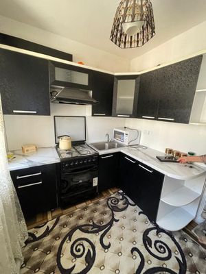 Икки хоналик квартира ижарага берилади.