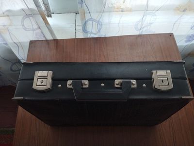 Дипломат кожаный