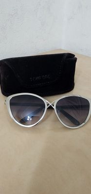 Очки солнцезащитные Tomford