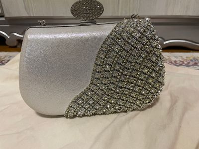 Женская нарядная сумочка