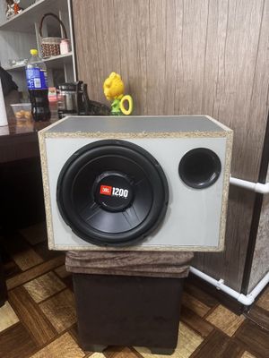 Активный сабвуфер jbl
