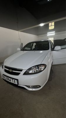 Lacetti 2023 benzin, gaz , bor xolati zor ayol kishi xaydagan