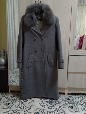 Palto sotiladi.Holati yangi. Narxi 600 ming.