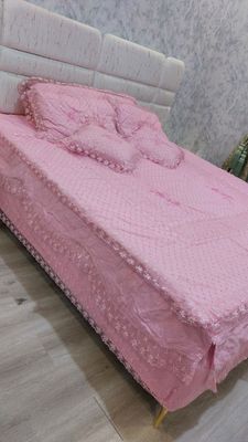 Pakrival 5 ta yostiqli padadyalnik pastel pakrival sotiladi