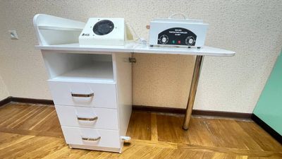 Продам стол
